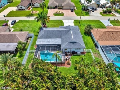 Welcome to this beautifully updated 3-bedroom, 2-bathroom pool - photo 5