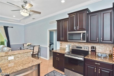 Welcome to this beautifully maintained Brookfield floor plan - photo 8