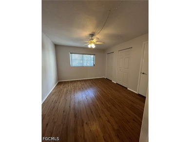 Fantastic opportunity to own a desirable 1st-floor end unit in - photo 7