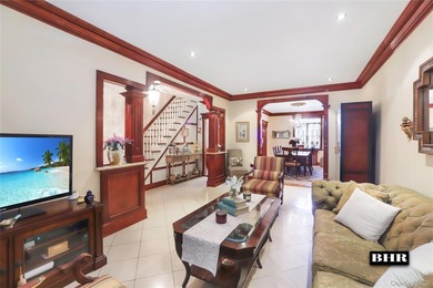 SHEEPSHEAD BAY. 1 Family side hall brick 3 bedroom 1 1/2 bath - photo 10