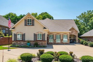 Welcome to easy living in this desirable Forest Lakes - photo 1