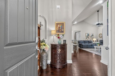 Welcome to easy living in this desirable Forest Lakes - photo 5