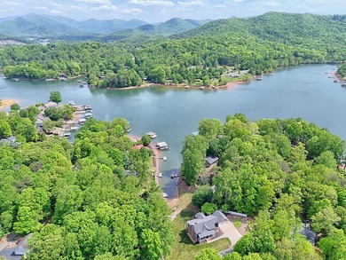 MOTIVATED SELLERS! Lakefront home on Lake Chatuge with Year - photo 8