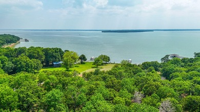 Experience true lake living on this 3.125-acre waterfront - photo 22