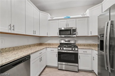 Welcome to this FULLY FURNISHED villa offering easy Florida - photo 5