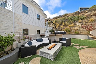 AVAILABLE 8/1/26 FOR 12-24 MONTHS. Perched above the coastline - photo 2