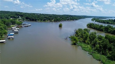 MOTIVATED SELLER-BRING YOUR OFFER! Why pay lakefront prices when - photo 6