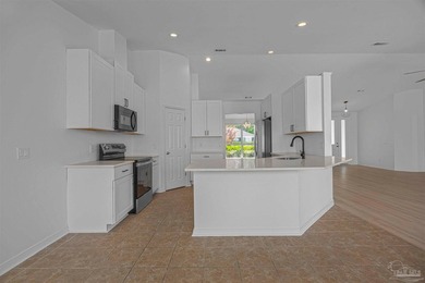 Welcome home to this beautifully updated, move-in ready - photo 18