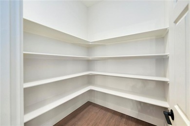 Dreaming of a high-quality lake home? Come see The Retreat - a - photo 19
