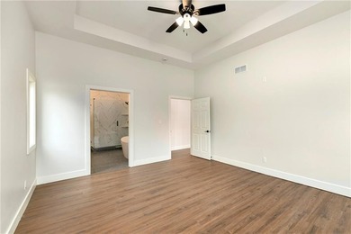 Dreaming of a high-quality lake home? Come see The Retreat - a - photo 24