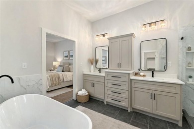 Dreaming of a high-quality lake home? Come see The Retreat - a - photo 26