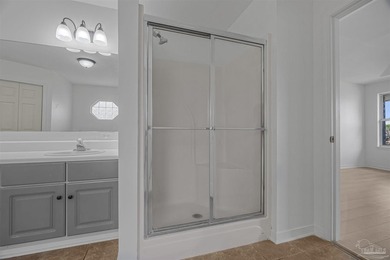 Welcome home to this beautifully updated, move-in ready - photo 33