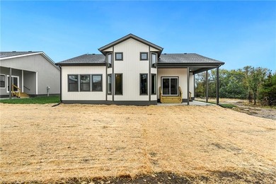 Dreaming of a high-quality lake home? Come see The Retreat - a - photo 44