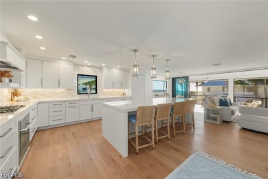 Located within the gates of South Seas Resort on Captiva Island - photo 5