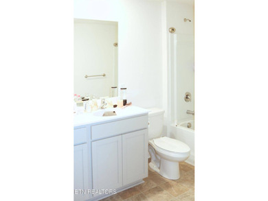 Stunning, like-new home in a quiet Morristown neighborhood! This - photo 21