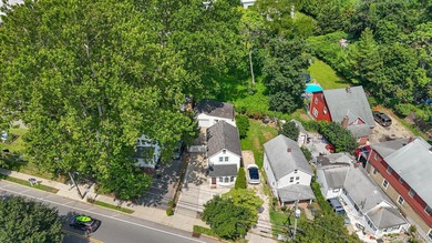 Experience the best of Port Washington in this beautifully - photo 24