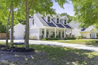 Located in the desirable Fenwick Hills subdivision, this - photo 44