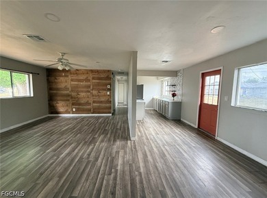 A great opportunity for a first-time purchase or to start an - photo 3