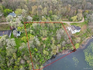 Lake Lot For Sale in Holly, Michigan