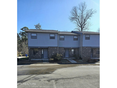 Melton Hill Lake Home Sale Pending in Oak Ridge Tennessee