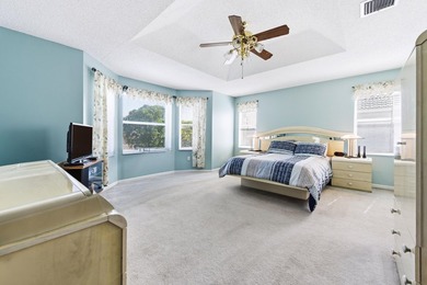 Welcome to this beautifully maintained and spacious home located - photo 14