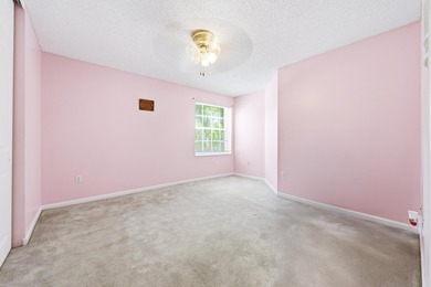 Welcome to this beautifully maintained and spacious home located - photo 21