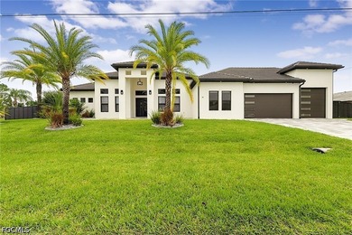 Set on an oversized corner lot, this exceptional custom - photo 2
