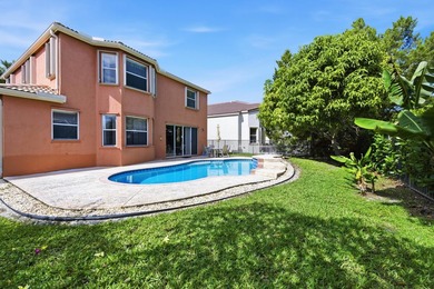 Welcome to this beautifully maintained and spacious home located - photo 22