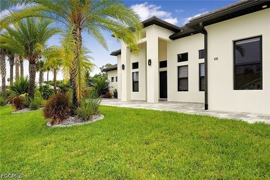 Set on an oversized corner lot, this exceptional custom - photo 4