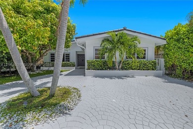 Experience unparalleled views of Indian Creek island from this - photo 34