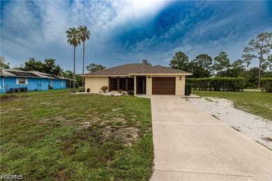 Welcome to this rarely available, beautiful single-family home - photo 1