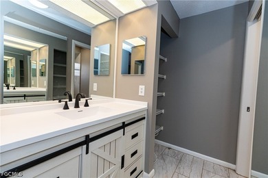 Welcome to this rarely available, beautiful single-family home - photo 8