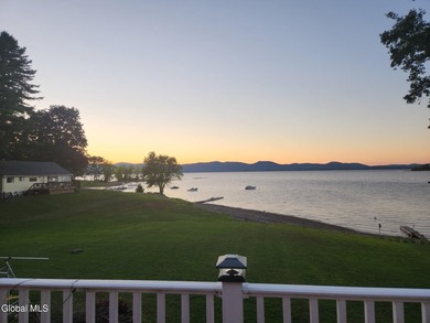 Wake up to panoramic views of the Great Sacandaga Lake and end - photo 5