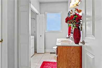 Quality-built with timeless OAK construction and a recently - photo 20
