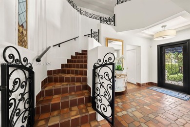 Beautiful Mediterranean villa sited on a prime corner lot on - photo 10