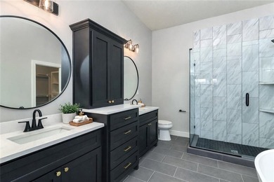 Dreaming of a high-quality lake home? Come see The Retreat - a - photo 23