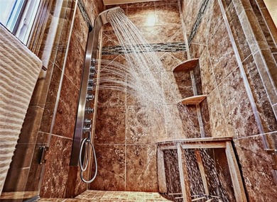 Quality-built with timeless OAK construction and a recently - photo 27
