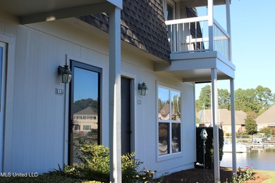 Ross Barnett Reservoir Condo For Sale in Ridgeland Mississippi