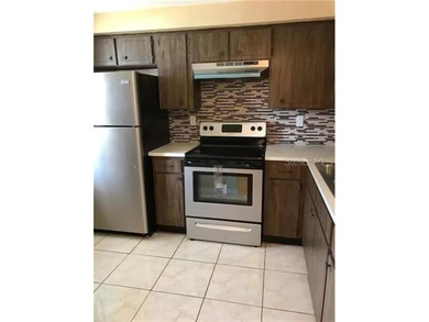 Don't delay on this incredible two bedroom one bath, Garden - photo 5