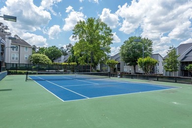 Welcome to lake life at its finest! This beautifully updated - photo 28