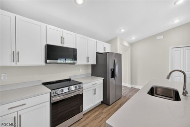 MOVE-IN READY-DON'T WAIT, CLOSING ASSISTANCE AVAILABLE! This - photo 8