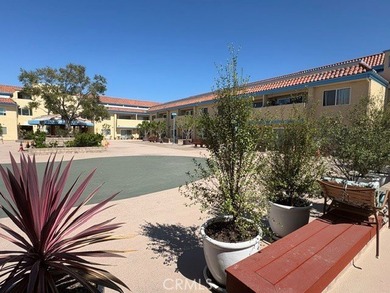 Don't miss out on this spacious 1 bedroom, 1 bath Condo Located - photo 1