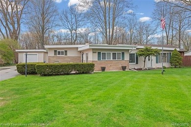 Great opportunity to live in Sheldon Beach Subdivision! Home - photo 3