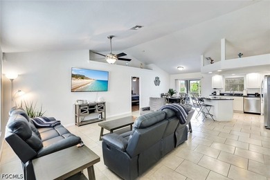 Welcome to paradise! Waterfront pool home with 4 bedrooms and 2 - photo 7