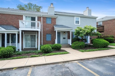 Lake Condo For Sale in Saint Louis, Missouri