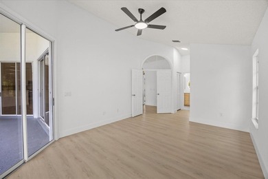 Price improvement! This beautiful home is waiting for you! - photo 21