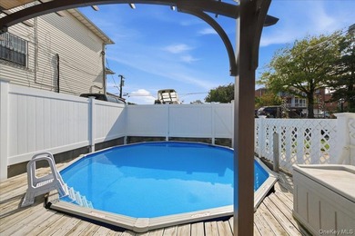 Come see this one of a kind home that sits on a huge 40x100 lot - photo 3