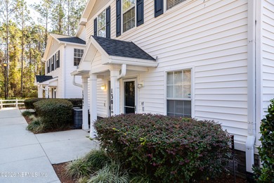 Oakleaf Lake Area Condo For Sale in Orange Park Florida