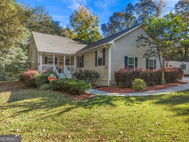 Lake Home For Sale in Eatonton, Georgia