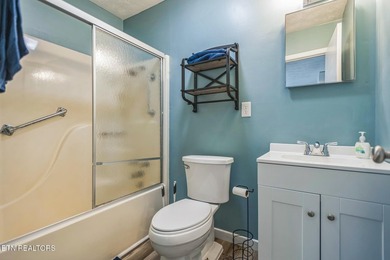 A fully furnished lake retreat with private guest suite- ready - photo 6